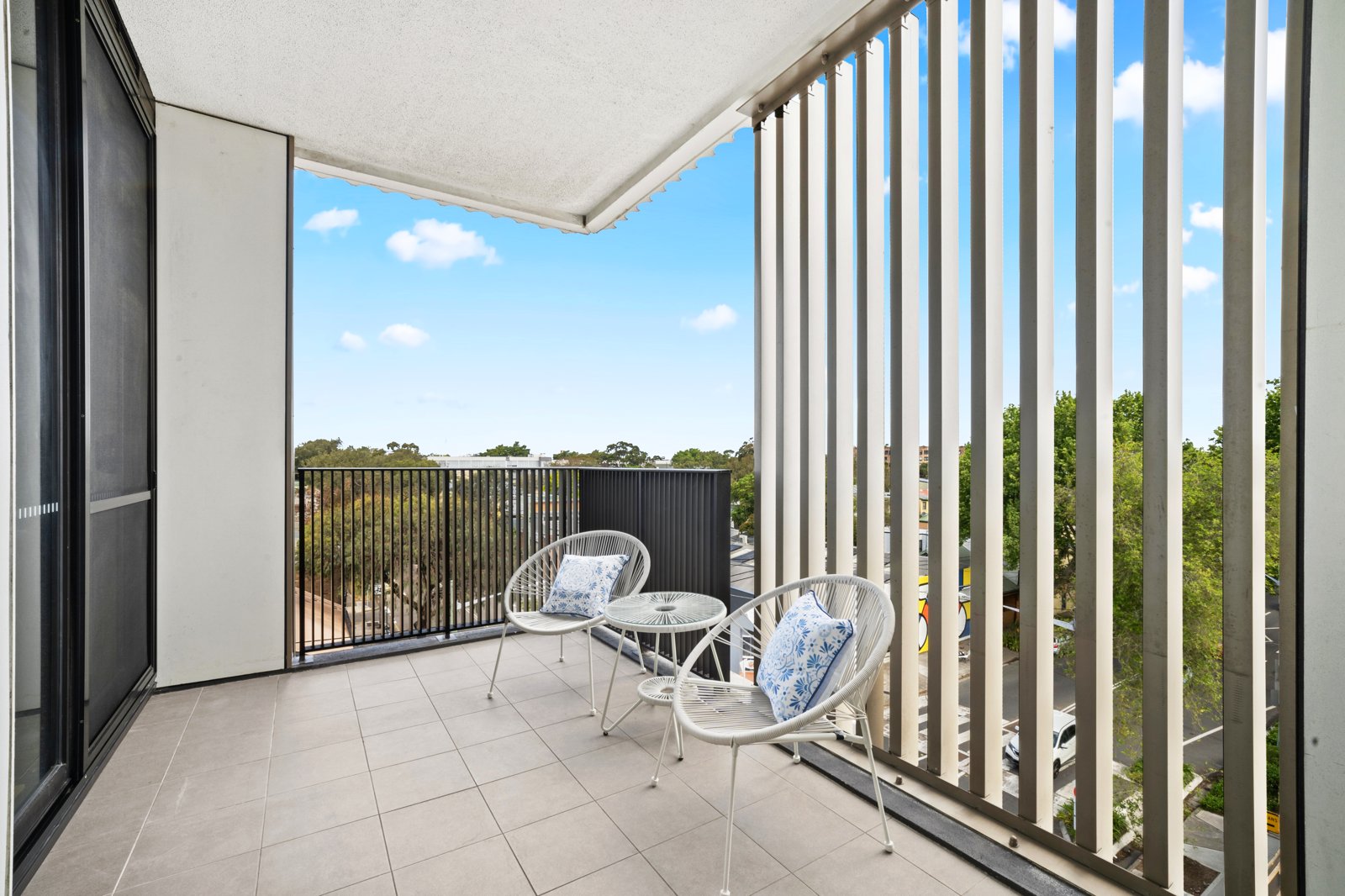 Sky Breeze Apartment